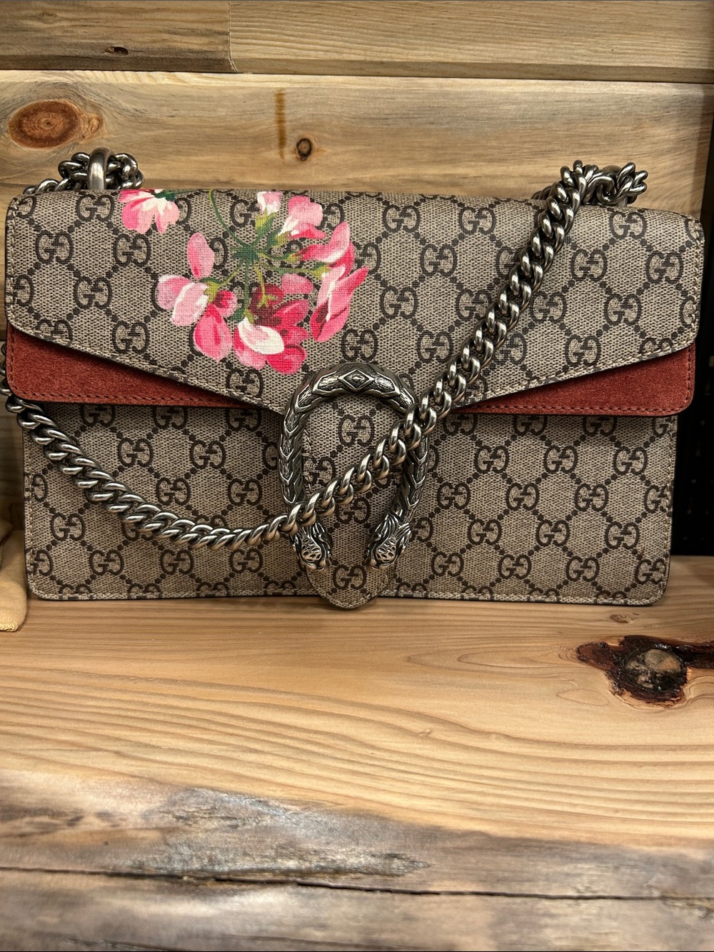 Gucci Beige GG Supreme Blooms Dionysus Shoulder Bag with Pink Floral Accent